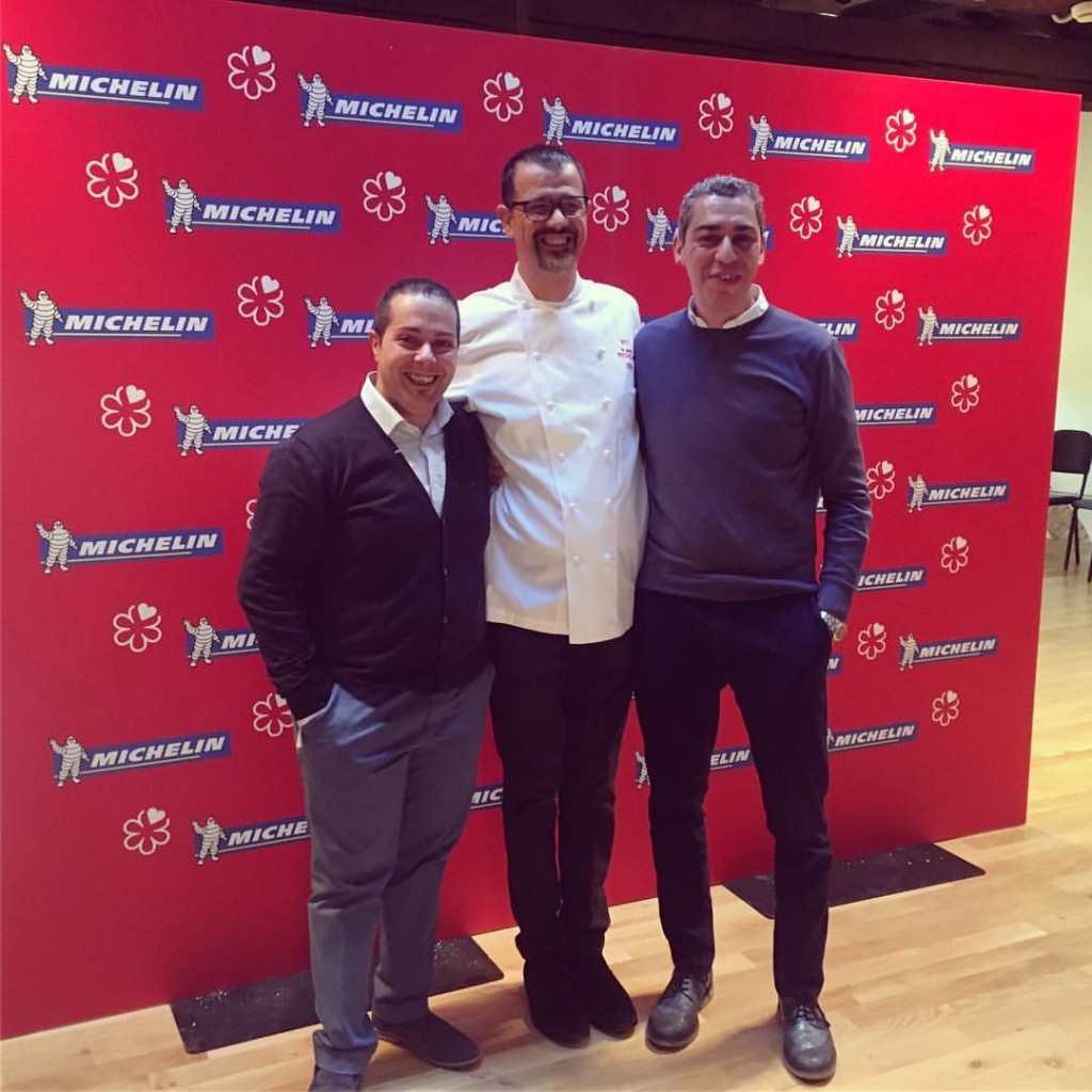Nicola Di Lena (pastry chef), chef Antonio Guida e Federico Dell'Omarino (sous chef) alla premiazione delle stelle Michelin